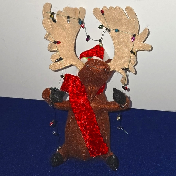 Annalee 2012' Holiday Moose 10" Tall (Like New) - Picture 7 of 8